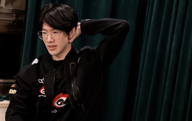 AdreN锐评：s1mple回归、NiKo加入Falcons和m0NESY建议