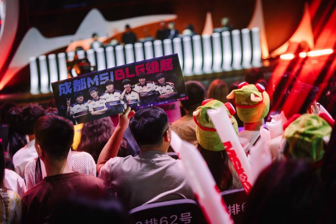 Valve对重大赛事前的阵容变更限制施加了 CS2